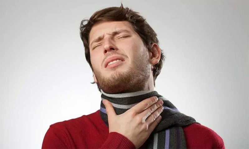 کھانسی اور گلے کی سوزش سے نجات دلانے میں مددگار گھریلو ٹوٹکے